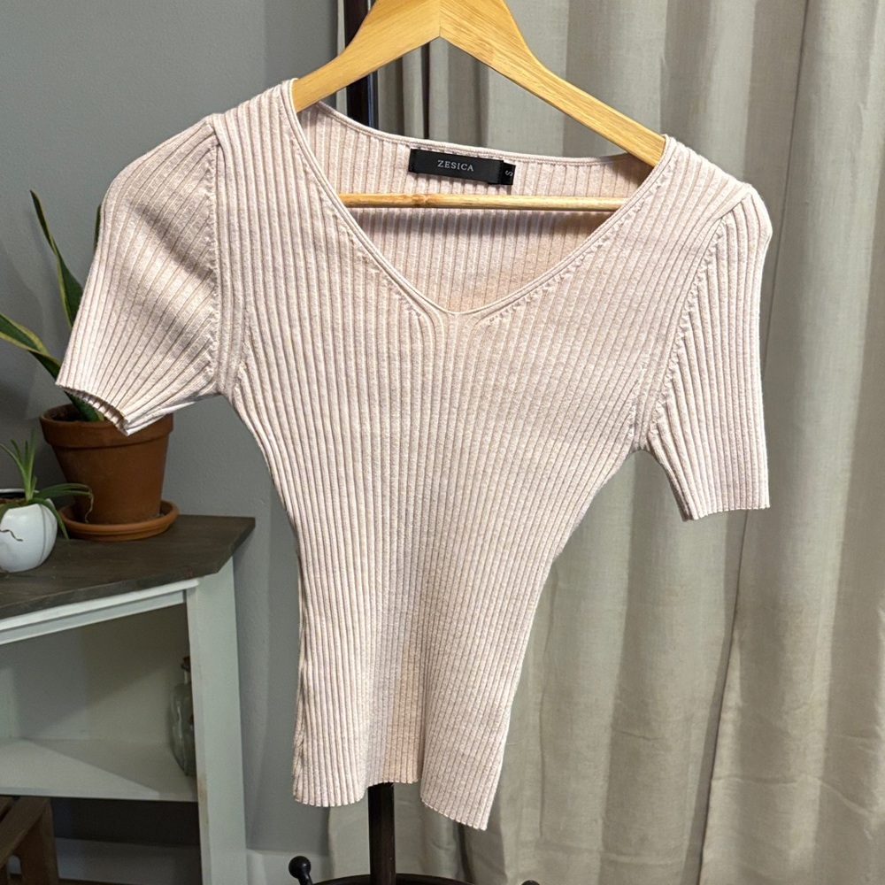 Zesica Women's Ribbed V-Neck Top